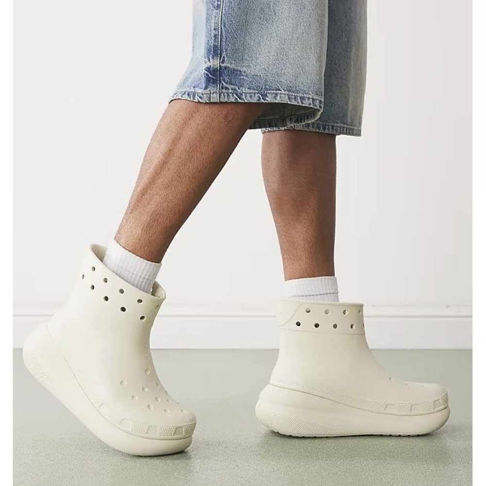 CROCS Classic Crush Rain Boots BONE Cream Mens Size 11 Waterproof Platform Shoes